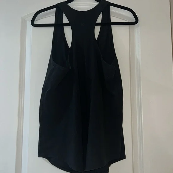 Lululemon tank - Picture 2 of 3